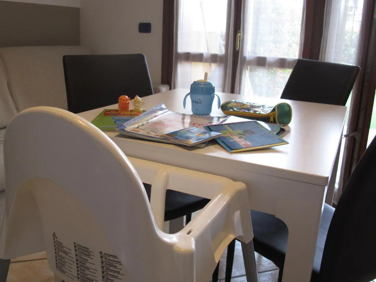 Apartament Luminoso Trilocale Con Piscina E Giardino Privato Desenzano del Garda Włochy