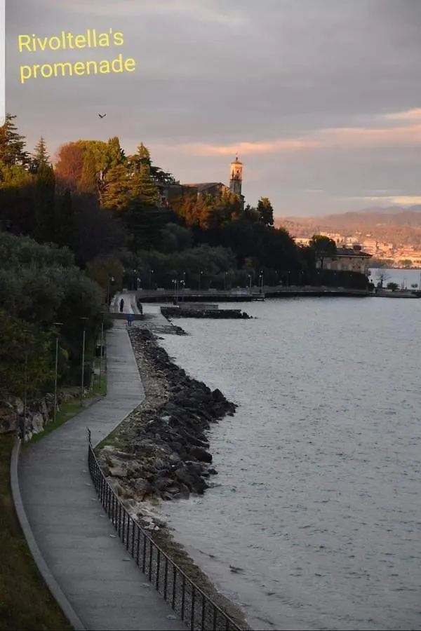 Apartament Luminoso Trilocale Con Piscina E Giardino Privato Desenzano del Garda